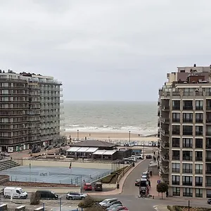 studio-met-frontaal-zeezicht.ostend-hotel.net/